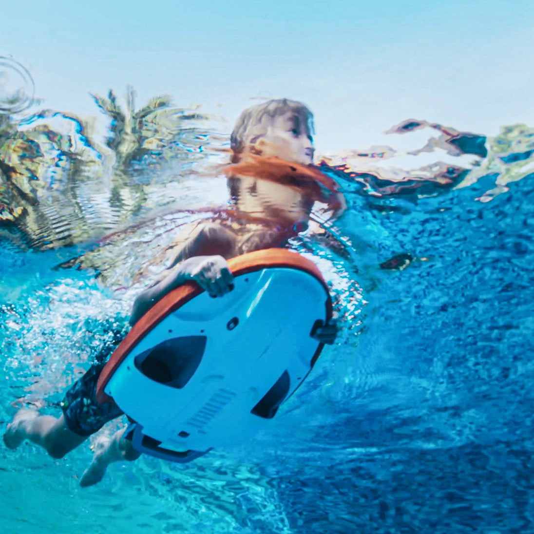 Sublue Swii Underwater Scooter - Rugged Venture
