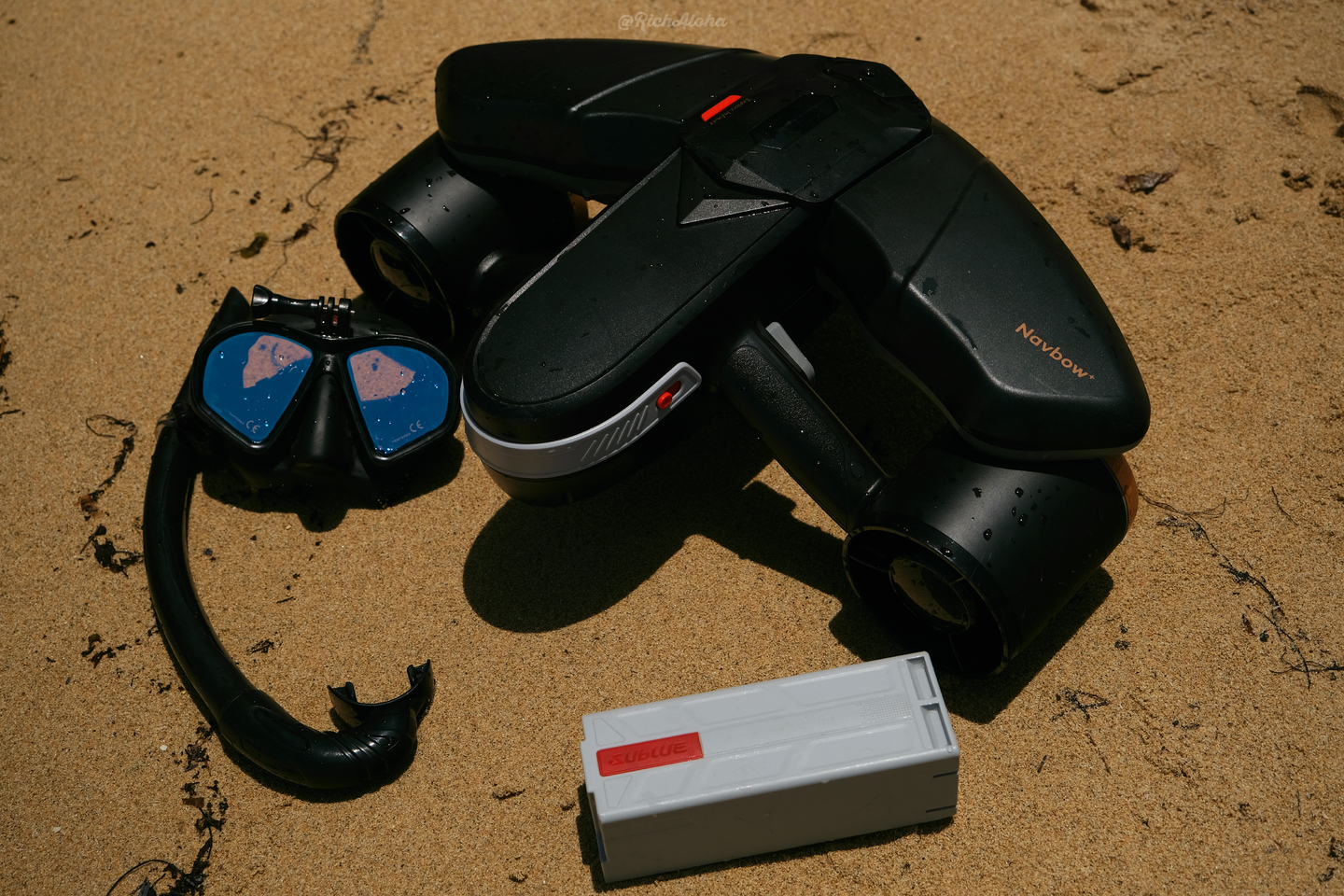 Sublue Navbow+ Underwater Scooter - Rugged Venture
