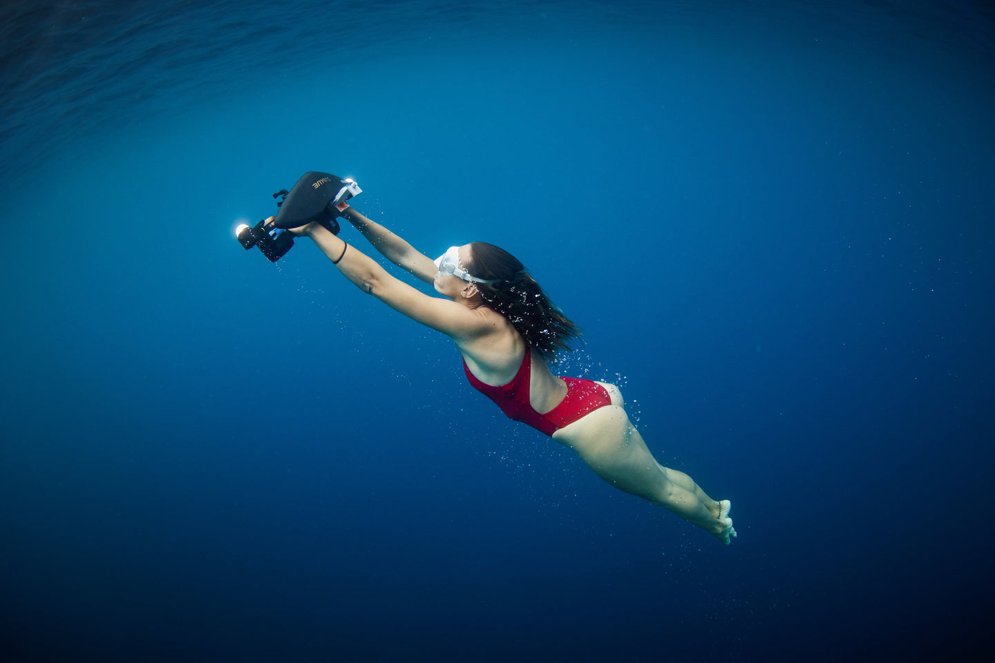 Sublue Navbow+ Underwater Scooter - Rugged Venture