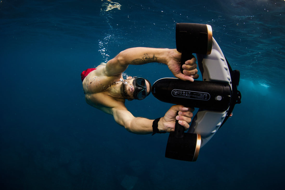 Sublue Navbow+ Underwater Scooter - Rugged Venture
