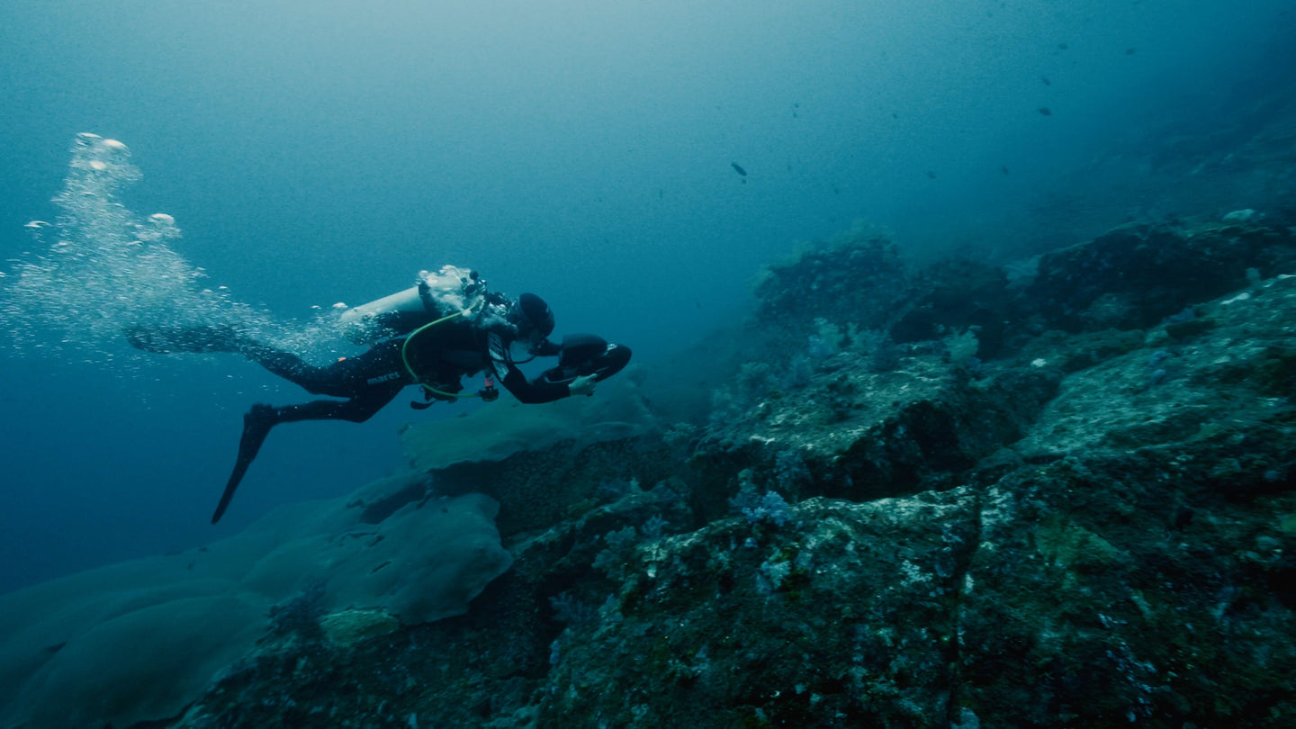 Sublue Vapor Underwater Scooter - Rugged Venture