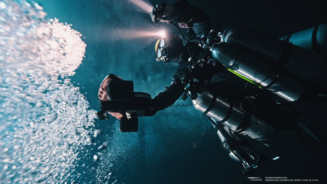 Sublue Navbow Underwater Scooter - Rugged Venture