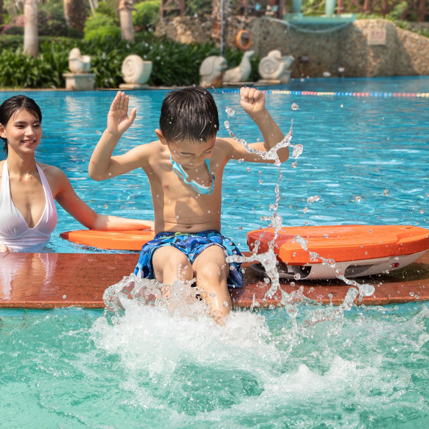 Sublue Swii Underwater Scooter - Rugged Venture