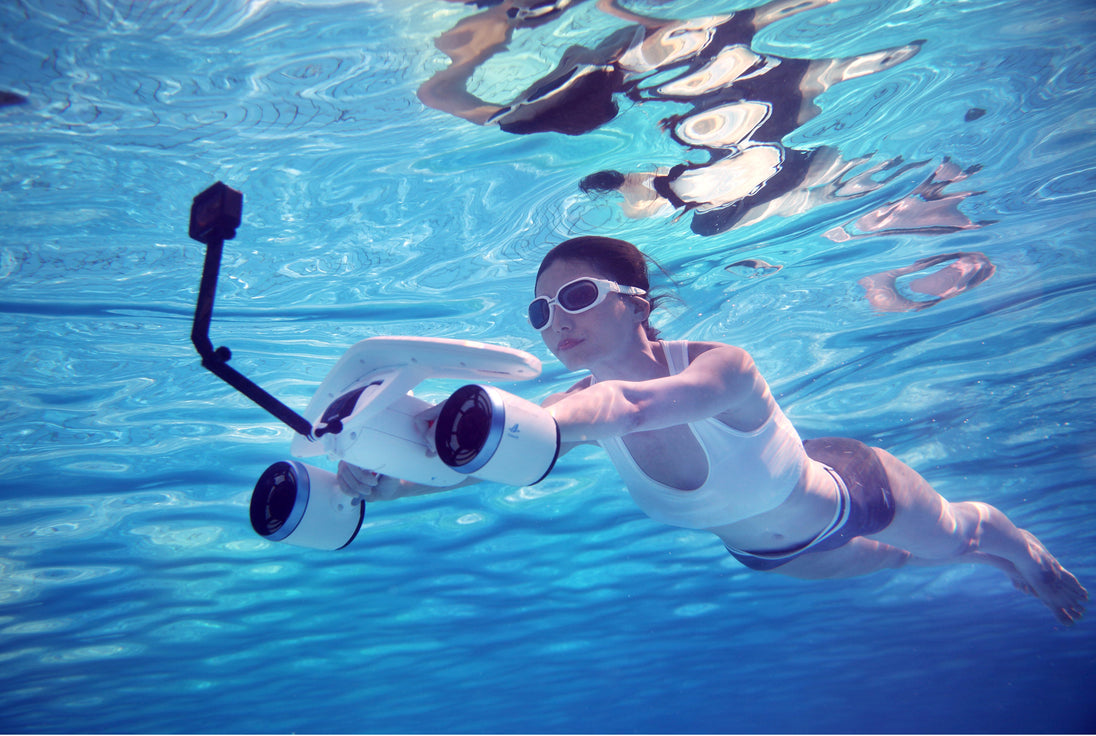 Sublue Mix Underwater Scooter - Rugged Venture