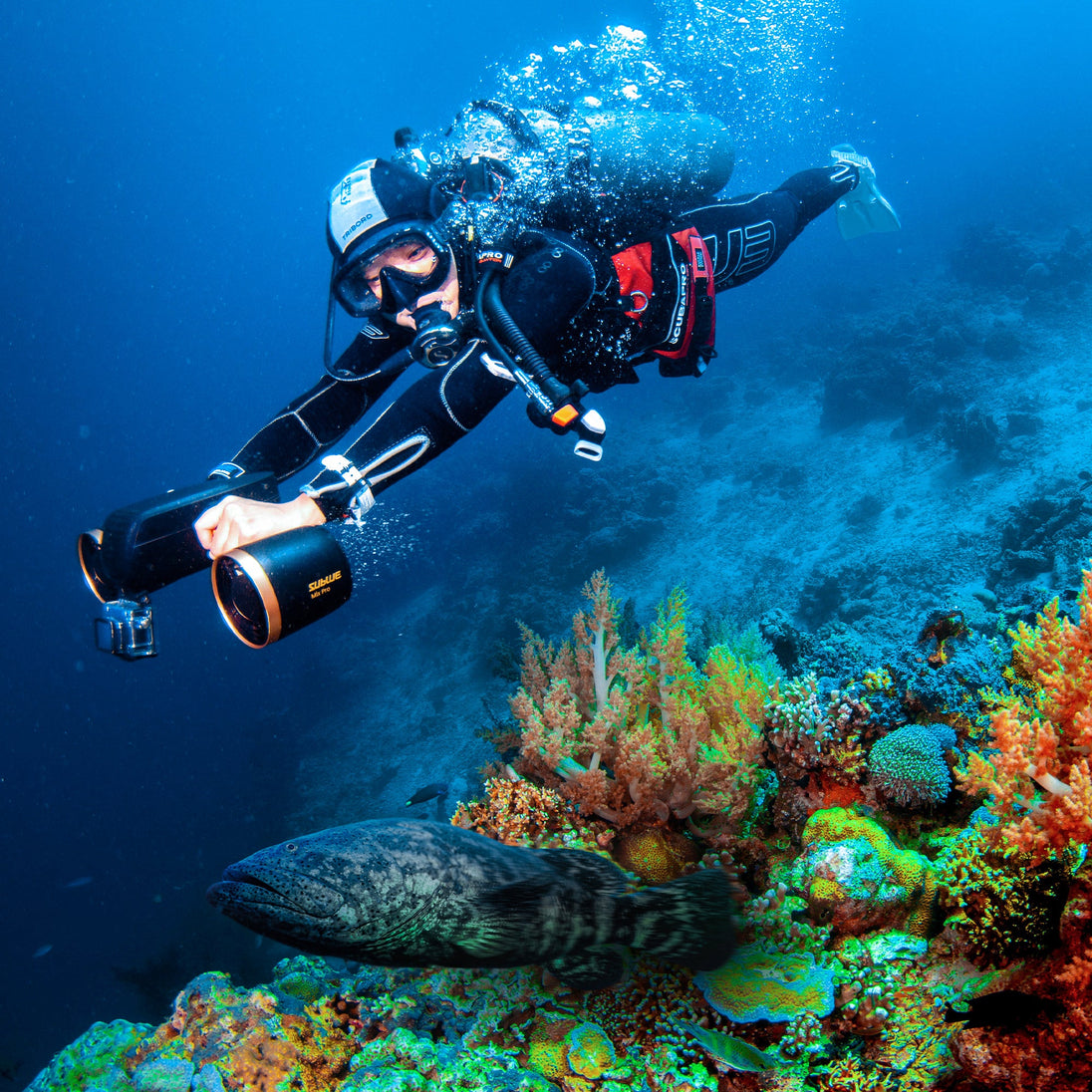 Sublue MixPro Underwater Scooter - Rugged Venture