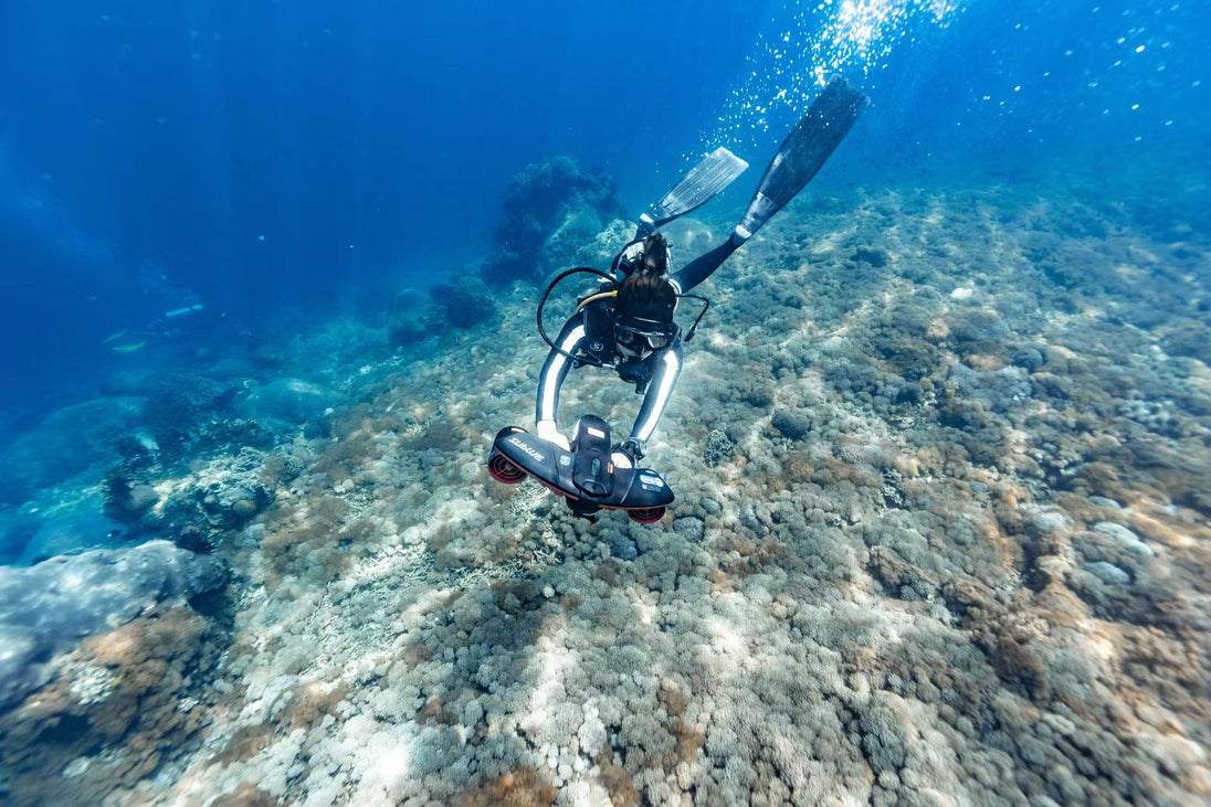 Sublue Navbow+ Underwater Scooter - Rugged Venture