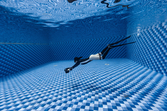 Sublue Navbow+ Underwater Scooter - Rugged Venture