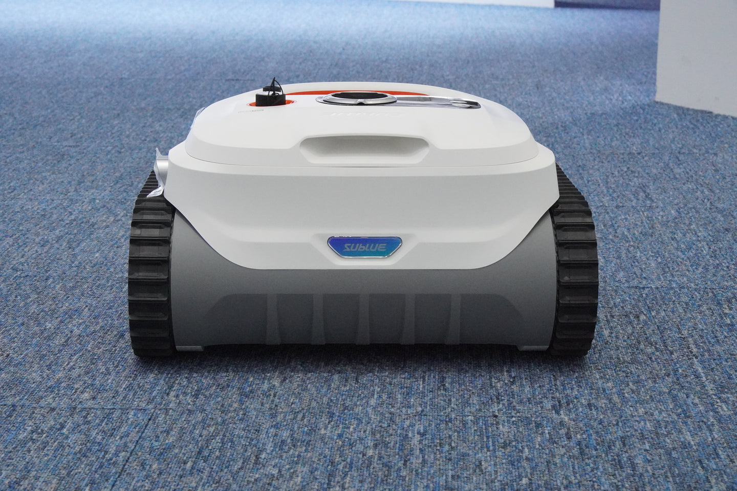 Sublue BN Pro Robotic Pool Cleaner - Rugged Venture