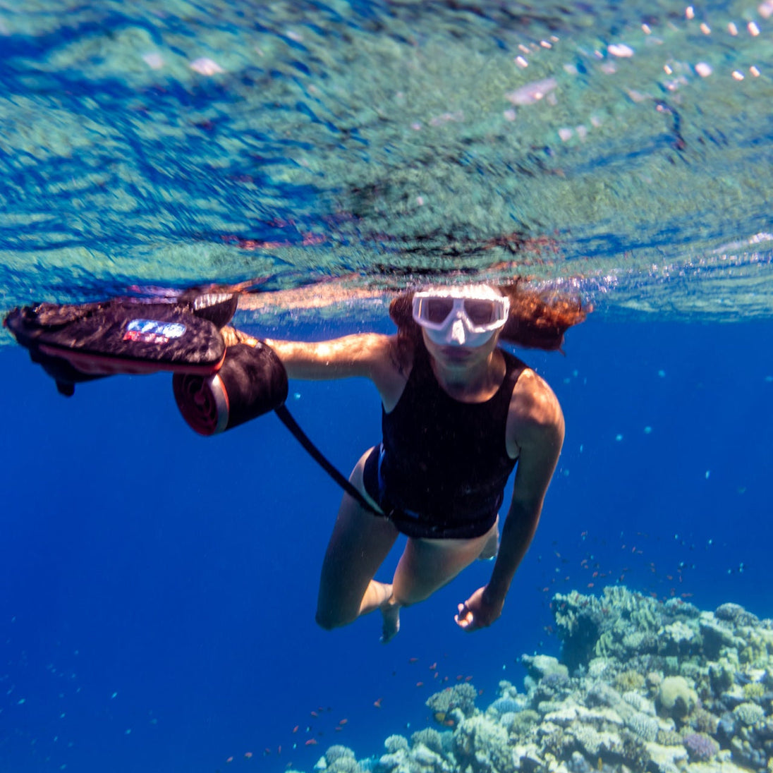Sublue Navbow Underwater Scooter - Rugged Venture