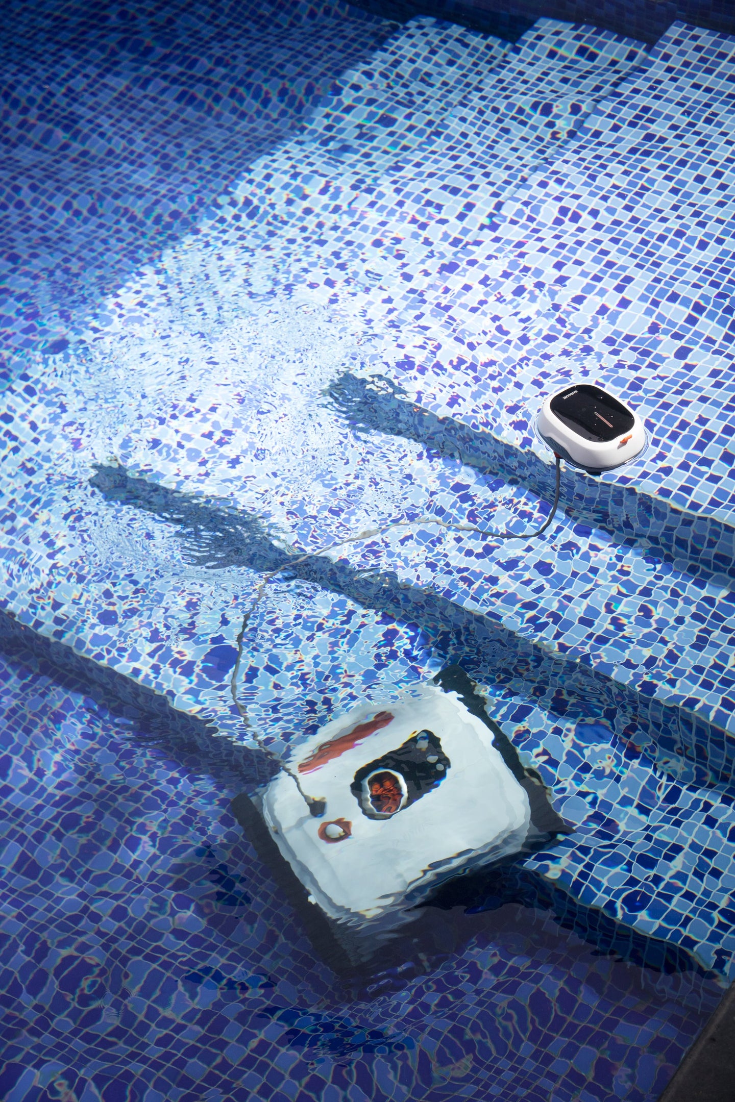 Sublue BN Pro Robotic Pool Cleaner - Rugged Venture